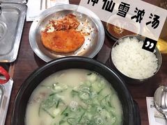 神仙雪浓汤-神仙雪浓汤(明洞店)
