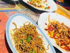 -乡村馕坑肉·烧烤·新疆菜·本地人更爱吃(阿勒泰首店)