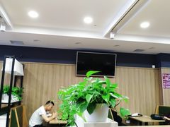 大堂-华莱士·炸鸡汉堡(火车站店)