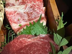 -山川小町·极番烧肉(新地假日广场店)
