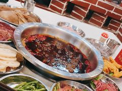 -憨铁匠老火锅(龙岗万科里店)