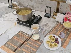 -金马门国际美食百汇(珞喻路店)