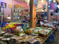 -席娜卡琳火车铁道夜市