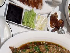 -梅利汴京烤鸭•开封豫菜地标店(东大街店)