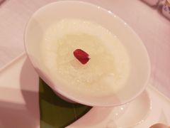 顺德双皮奶-Yan Ting 宴庭中餐厅(上海静安瑞吉酒店)