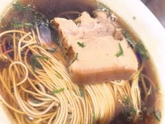 红汤红焖肉面-同得兴 Since·1995 传统苏式面馆(十全街店)