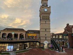 -王府井奥莱临潼小镇(临潼店)