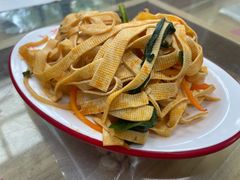 -陇上全荟兰州传统牛肉面(延吉路店)