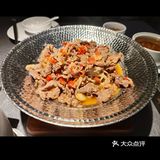 有团购券68低100元的，-桌可以用2张，超级划算