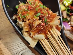 -丽伟的串·烧烤·砂锅(芝麻街店)