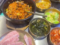 -釜山火炉·海鲜烤肉(紫藤路店)