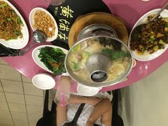 黄浦鱼头炉-Whampoa Keng Fish Head Steamboat @ Balestier