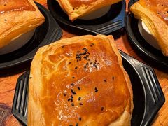 -金马门国际美食百汇(珞喻路店)