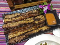 -香巴拉云南餐厅(华莱坞店)