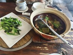 凉瓜焖狮头鹅掌亦煲-七寸飝大饭店(马场店)