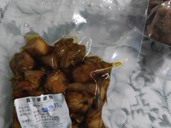 -鑫记婆婆兔·成都特产·兔头手撕兔(太古里店)