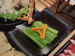 -湊湊火锅·茶憩(新中关购物中心店)