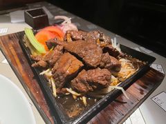 -穹六人间 people 6(岳阳路店)