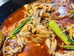 -鸿顺老铁锅美蛙鱼府(解放碑店)