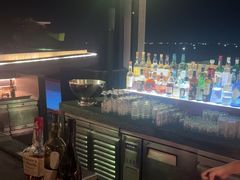 -瑰丽酒店·海吧·天际下午茶·现场DJ·天台酒吧