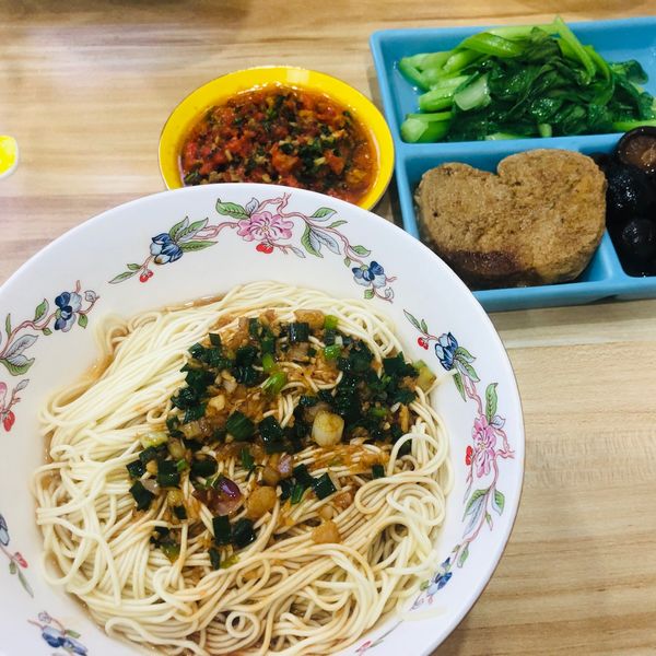 秃黄油面 ￥ 128