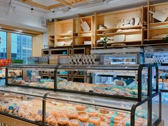 面包甜点陈列柜-罗莎蛋糕(魔法师司门口店)