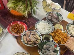 -刘姐啤酒鱼民族演艺餐厅(西街总店)