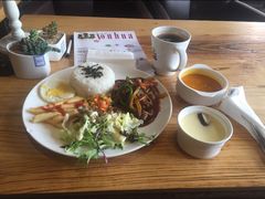 -山有花啡餐厅(常营总店)