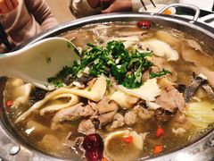 -犇逸·乐山跷脚牛肉·四川现炒(览海店)
