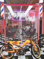 -变画·发型STUDIO