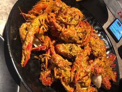 -沪小胖小龙虾(淮海中路旗舰店)