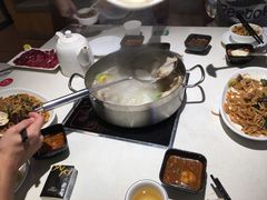 招牌湿炒牛河-潮泰牛肉火锅 · 创于1992年(车公庙店)