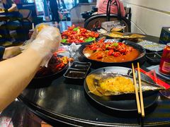 -沪小胖小龙虾(淮海中路旗舰店)