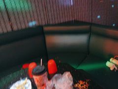 -K+全国连锁KTV(绿地缤纷天地店)