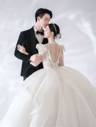 -第一夫人婚纱摄影(南京店)