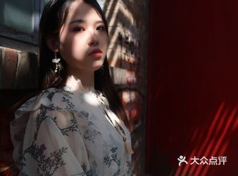 拍照逛展购物可以玩一天的景点