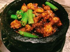 石锅杭椒牛蛙-桂满陇天书(南京德基旗舰店)