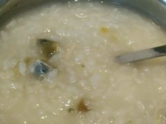 -圣河湾虾饺美食(站前店)