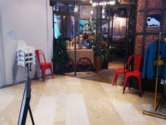 -玛格萝妮(汇智国际商业中心店)