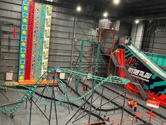 -极限PLAY运动娱乐新世界·团建派对潮玩休闲馆·室内蹦极高空游乐园