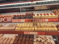 -五味酥·现烤国民糕点集合店(甘井子万达广场店)