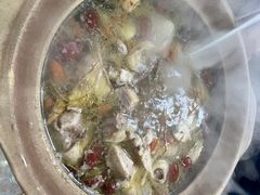 -广味炭炉鸡煲(宝业路分店)