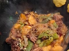 -哈尔滨烧烤·山河村铁锅炖(交大店)