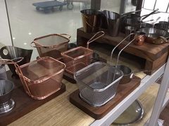 -万润国际酒店用品市场(曹安国际商城店)
