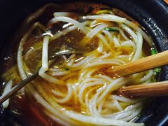 -李记特色罐罐米线(重庆中环大厦店)