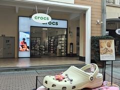 -王府井奥莱临潼小镇(临潼店)