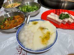-大芊金重庆串串火锅(南京路店)