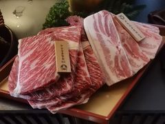 -铭牛烧肉·和牛海鲜自助(高新月牙湖店)