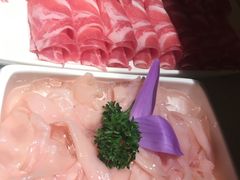 -海底捞火锅鲜切牛肉主题店(长寿路店)