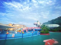 -平湖九龙山乐满地水上乐园